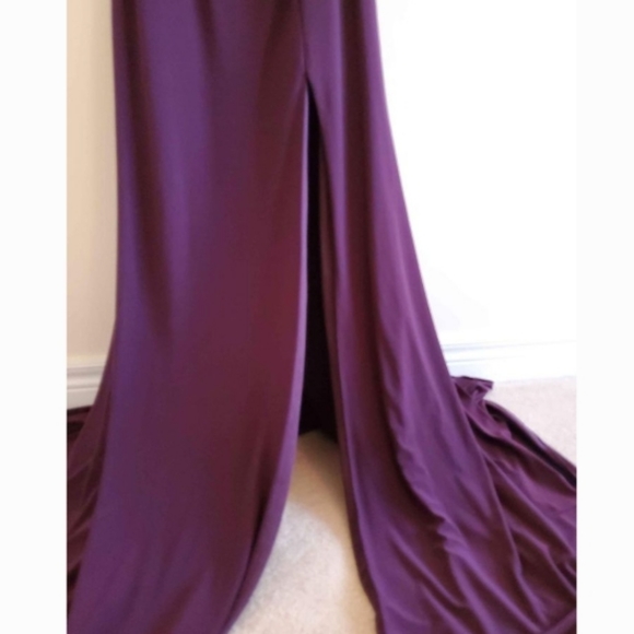 Jovani Size4 dark purple 💜 one-shoulder off dress - Picture 3 of 8